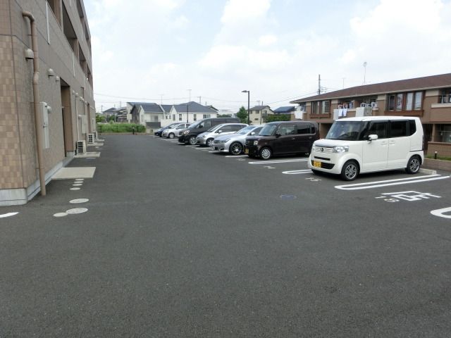 駐車場　敷地内の駐車場もあります。