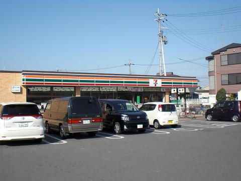 コンビニ　セブンイレブン 木津川原田店（コンビニ）まで679m