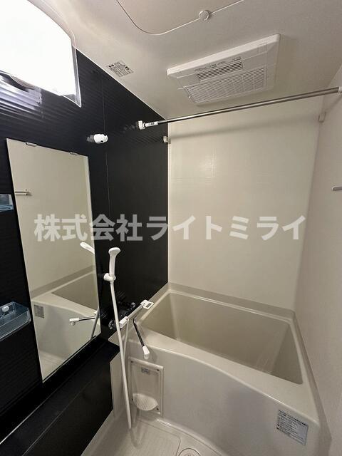 バス・シャワールーム　?