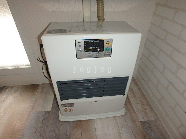 その他設備　灯油ＦＦストーブ