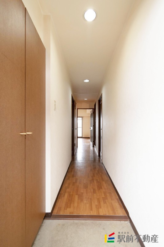 玄関　※同タイプ別部屋