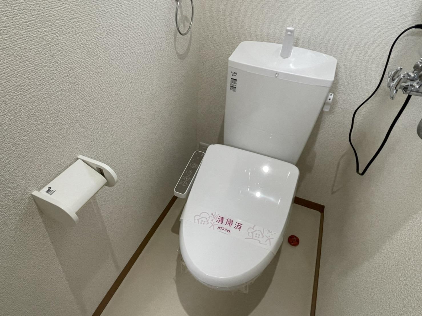 トイレ　トイレ