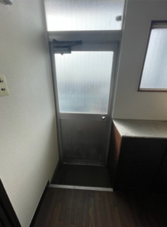 玄関　以下別号室参考写真