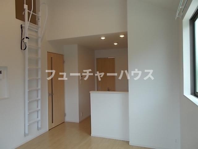 その他部屋・スペース　明るい色調の室内です