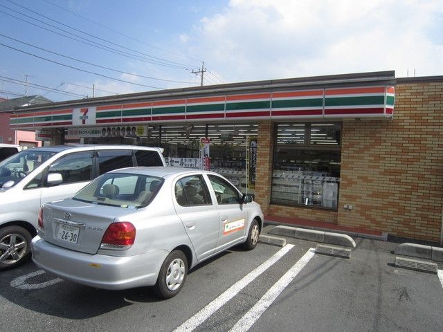 コンビニ　セブンイレブン（コンビニ）まで160m