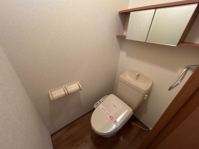 トイレ　シャワー付トイレ