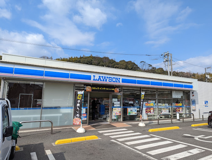 コンビニ　ローソン 福山日吉台店（コンビニ）まで396m