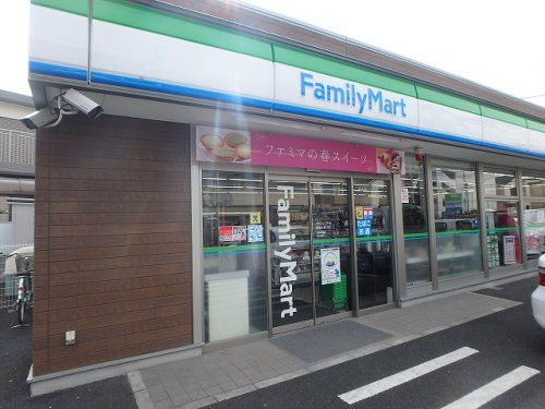 コンビニ　ファミリーマート 板橋大谷口店（コンビニ）まで96m