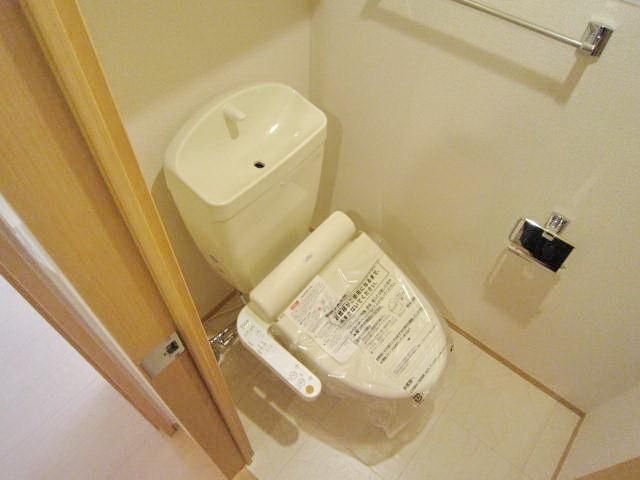 トイレ　☆ウォッシュレット完備☆