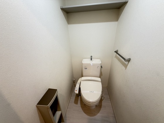 トイレ　※別部屋の写真です