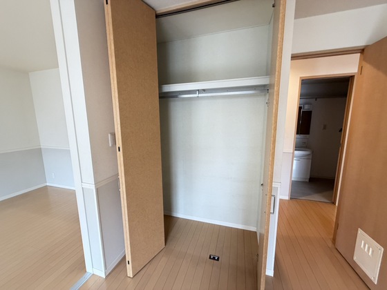 収納　※別部屋の写真です