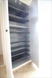ルノンAの玄関写真