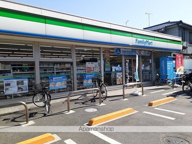 コンビニ　ファミリーマート（コンビニ）まで416m