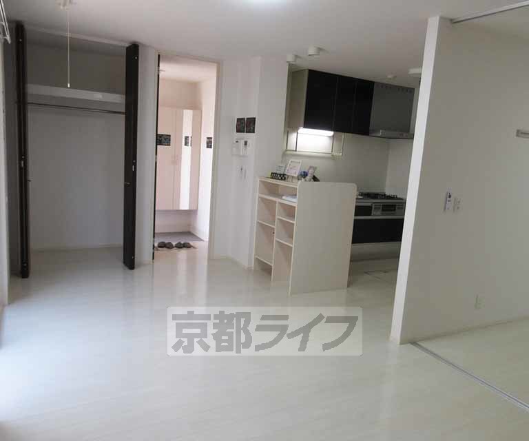 居室・リビング　綺麗なお部屋です・