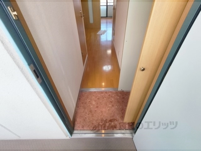 アプローズの玄関写真