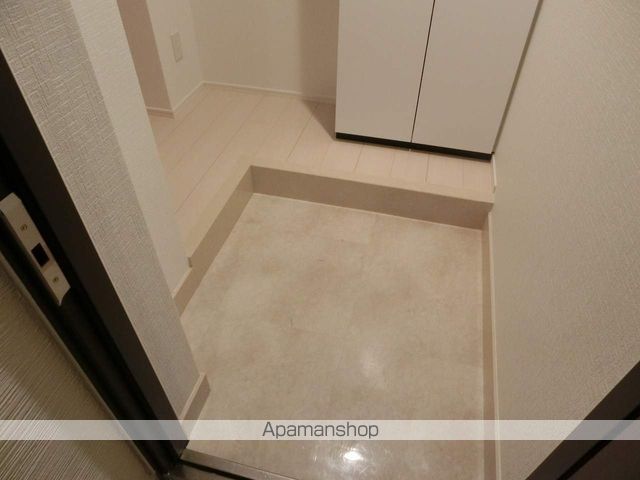 ＪＲ山手線 田端駅 徒歩8分 13階建 築12年の玄関写真