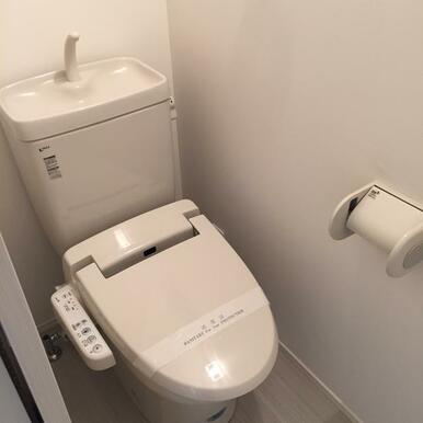 ＪＲ豊肥本線 新水前寺駅 徒歩4分 9階建 築15年のトイレ写真