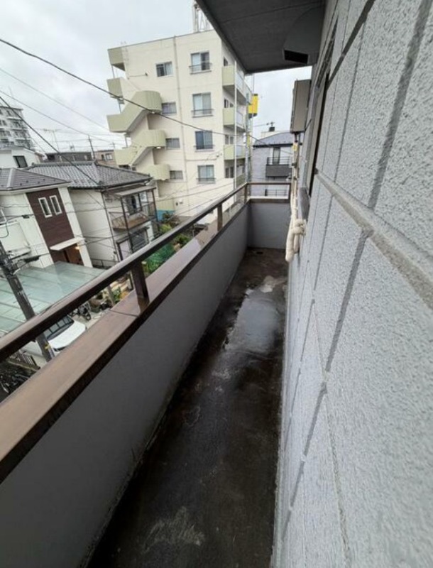 ＪＲ京浜東北線 蕨駅 徒歩15分 3階建 築38年の内装写真