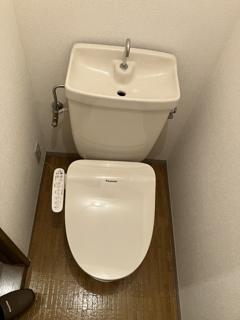 トイレ　トイレ