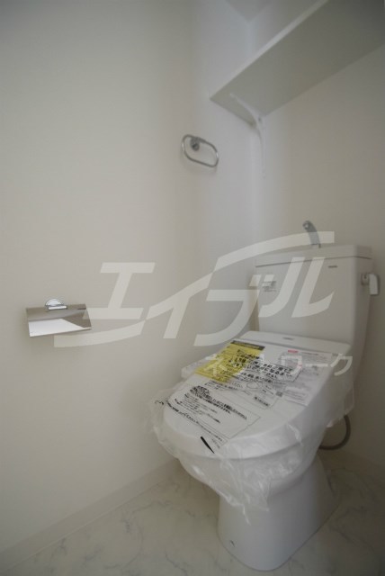 ＪＲ大阪環状線 天満駅 徒歩7分 10階建 築8年のトイレ写真