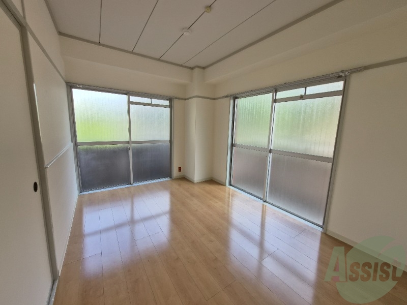 その他部屋・スペース　こちらは洋室を撮影しました。寝室にしましょう。