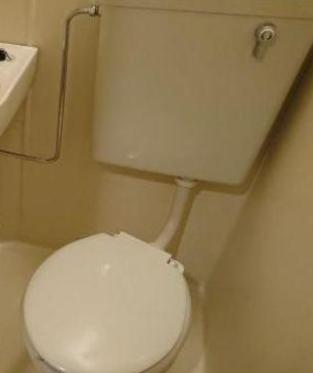 ＪＲ山手線 渋谷駅 徒歩7分 5階建 築28年のトイレ写真