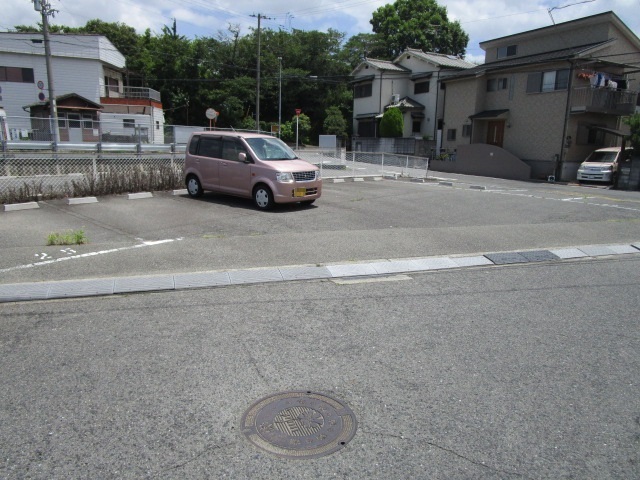 【サニーコート半田の駐車場】