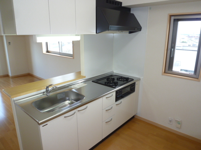 キッチン　対面システムキッチンです