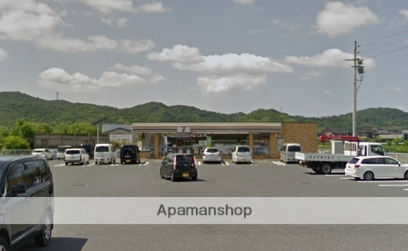 コンビニ　セブンイレブン（コンビニ）まで281m