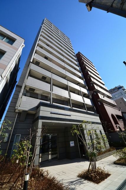 大阪市中央区上町のマンションの建物外観