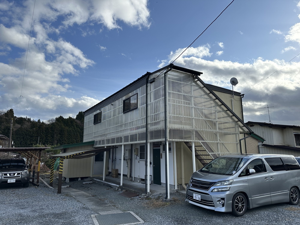 コーポナカノの建物外観