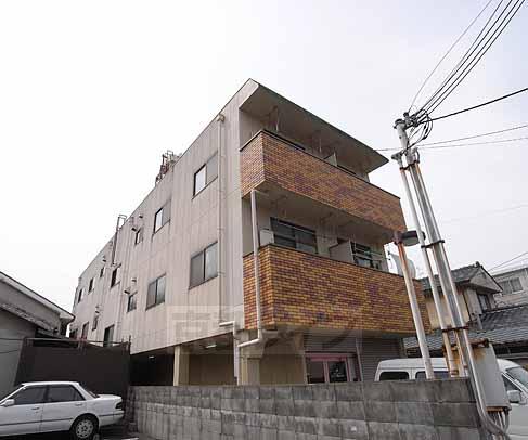 京都市伏見区向島二ノ丸町のマンションの建物外観