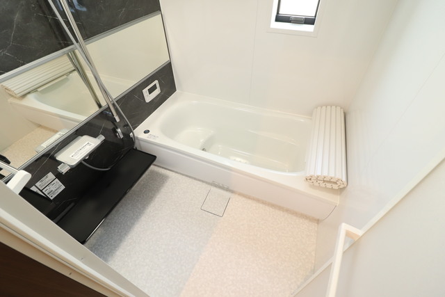 バス・シャワールーム　追い焚き機能付