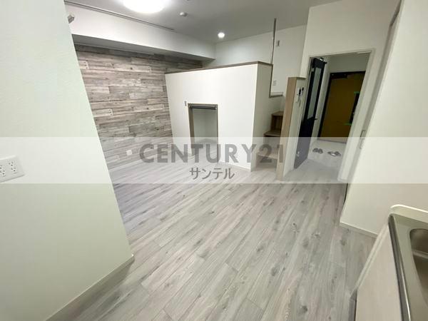 その他部屋・スペース　階数によって床、建具の色が異なります。