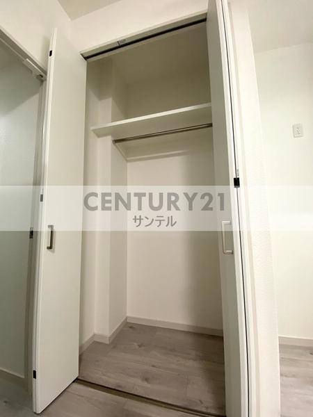 収納　階数によって床、建具の色が異なります。