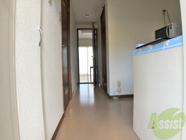 玄関　玄関からの様子を撮影してみました。動線になります。