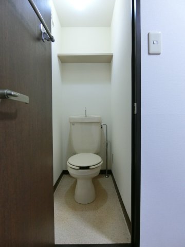 トイレ　イメージ106号室の写真