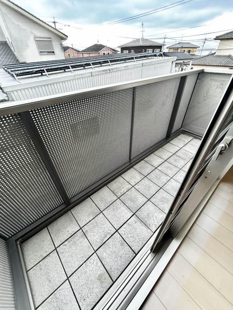 バルコニー　バルコニー