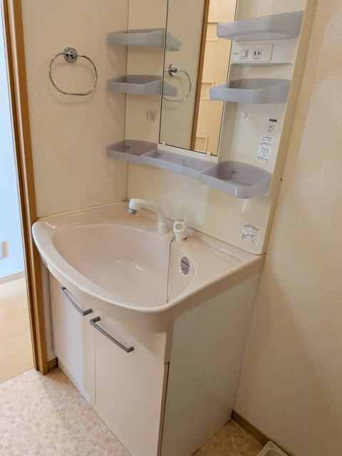 洗面設備　同仕様