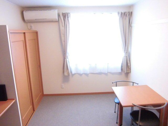 居室・リビング　※現況優先