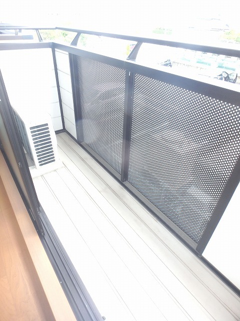 バルコニー　南西向きで日当たり良好♪（イメージ）