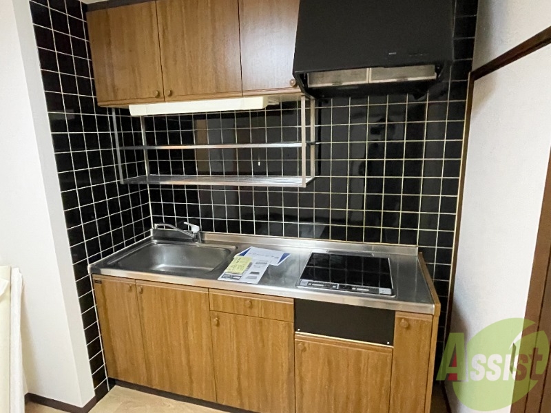 キッチン　ＩＨクッキングヒーターが設置されていて、便利ですね～。