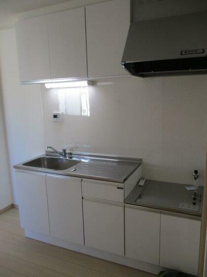 キッチン　収納も豊富なキッチンです