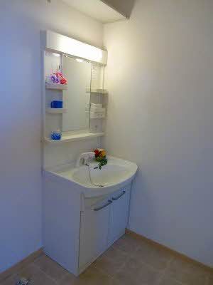 洗面設備　洗髪洗面化粧台