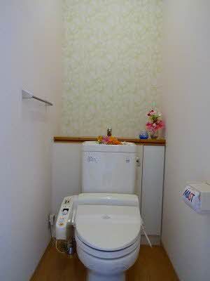 トイレ　温水洗浄便座