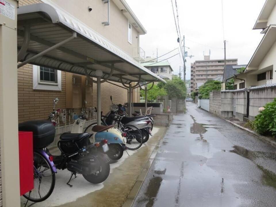 駐車場　駐輪場