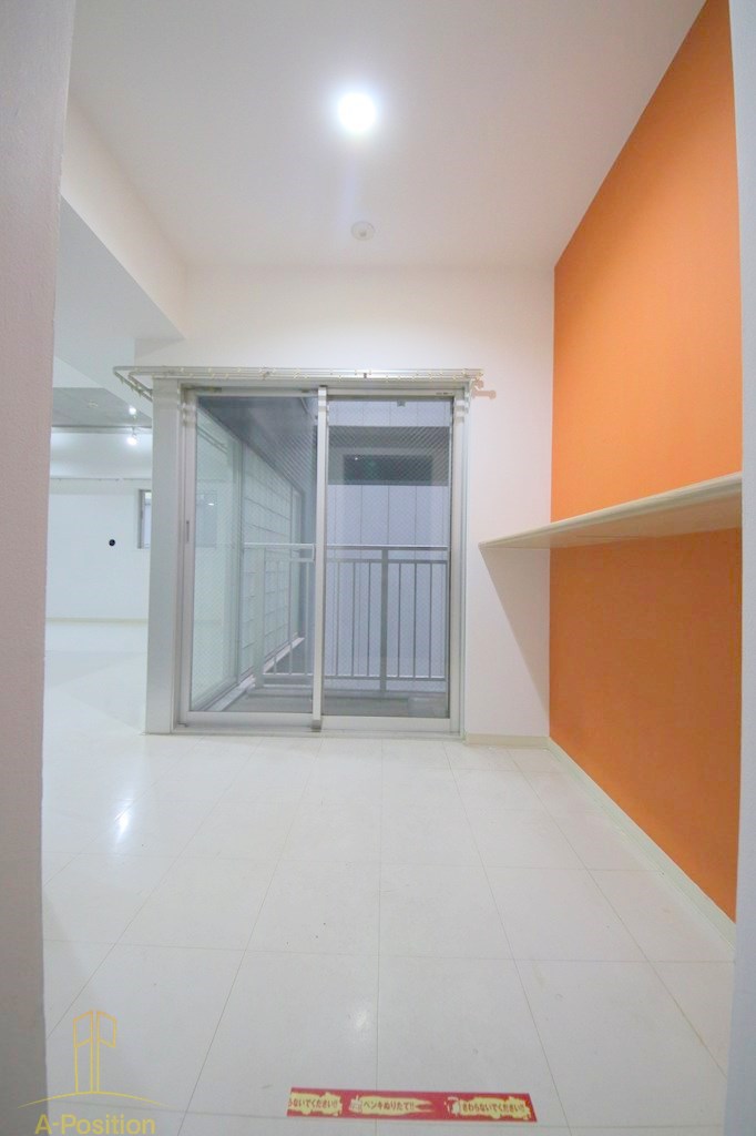 玄関　ルクレ堺筋本町レジデンス