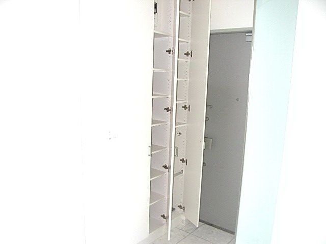 玄関　★玄関＆シューズBOXです★