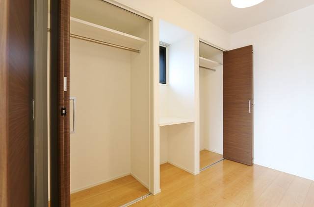 収納　お洋服が多い方でも楽々収納できます