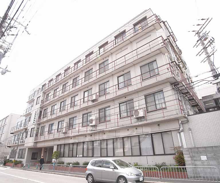 病院　京都警察病院（病院）まで80m